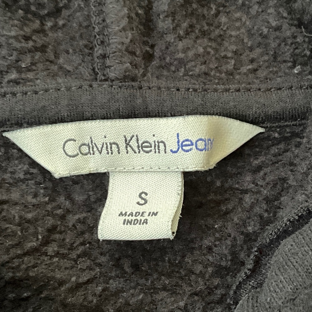 CALVIN KLEIN JEANS Boxy Crop Hoodie Black - Picture 2 of 10